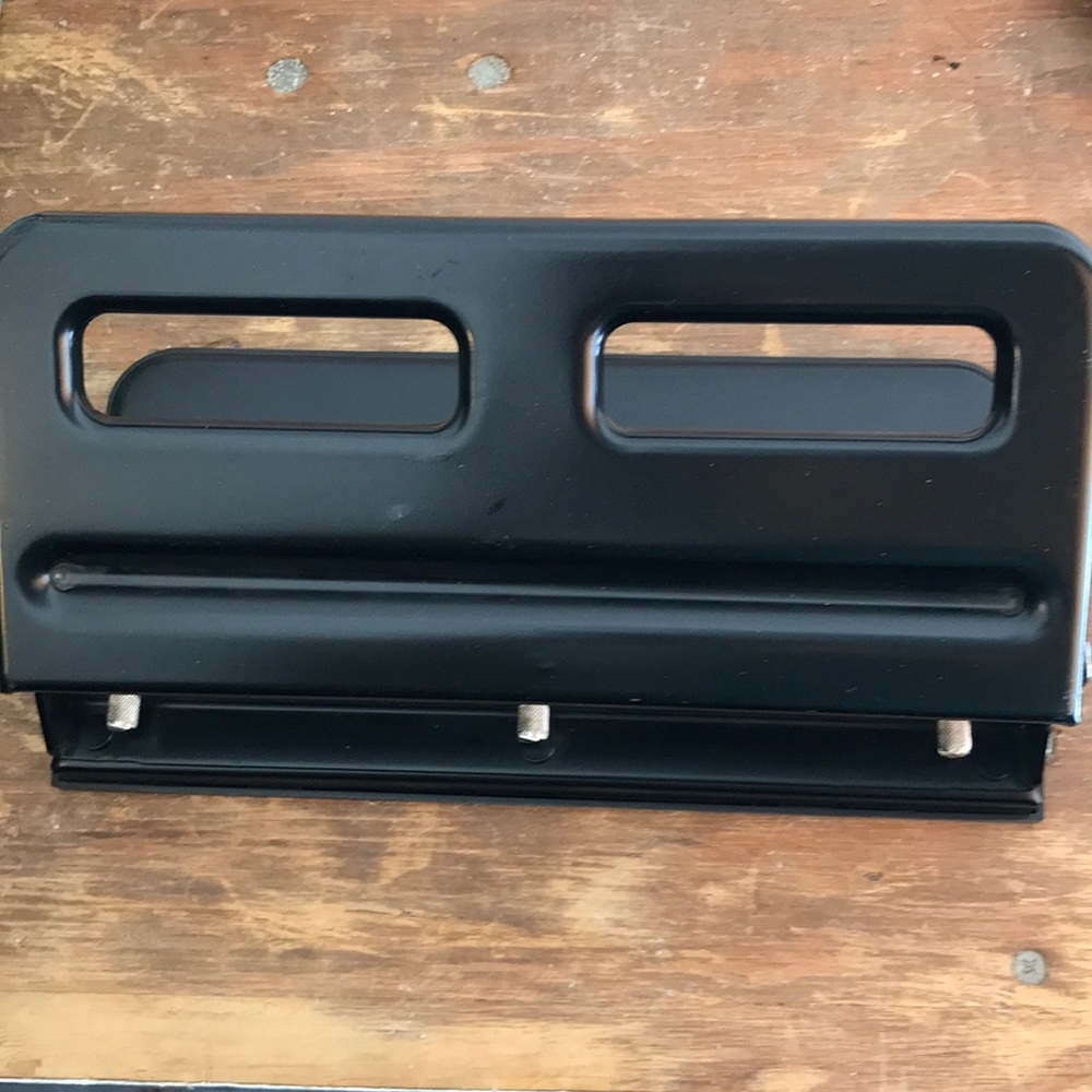 3 Hole Punch